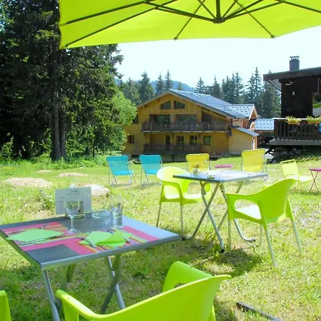 Le Caribou 2*